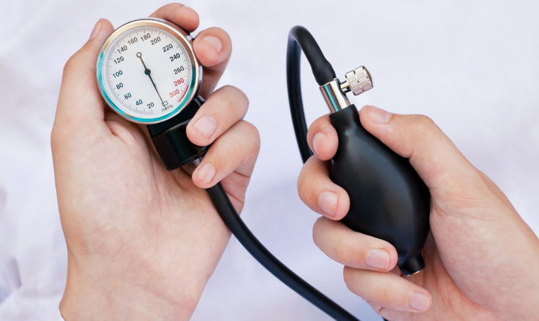 دستگاه فشار خون تلمبه ای مکانیزم کلاسیک سنجش